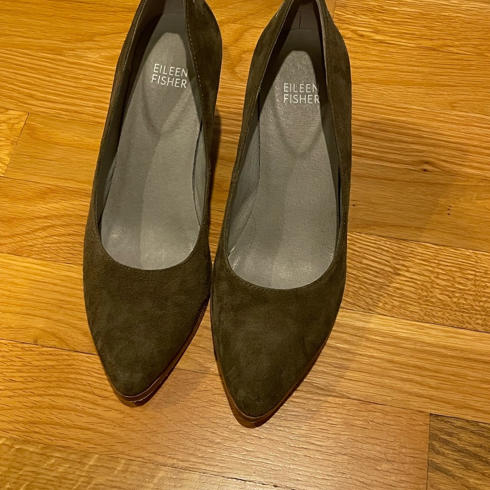 Olive green suede pumps